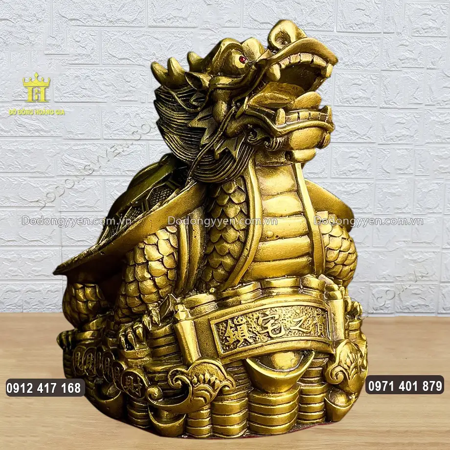 H&igrave;nh ảnh ph&iacute;a trước v&ocirc; c&ugrave;ng oai nghi&ecirc;m của linh vật